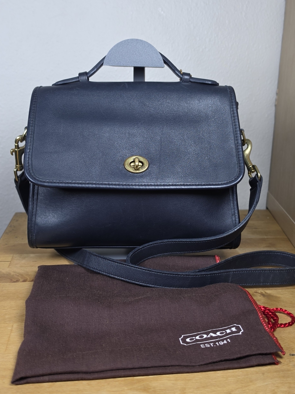 Coach Court Bag Vintage Navy Blue Leather Pre-1994 Hang Tag Strap & Dust Bag